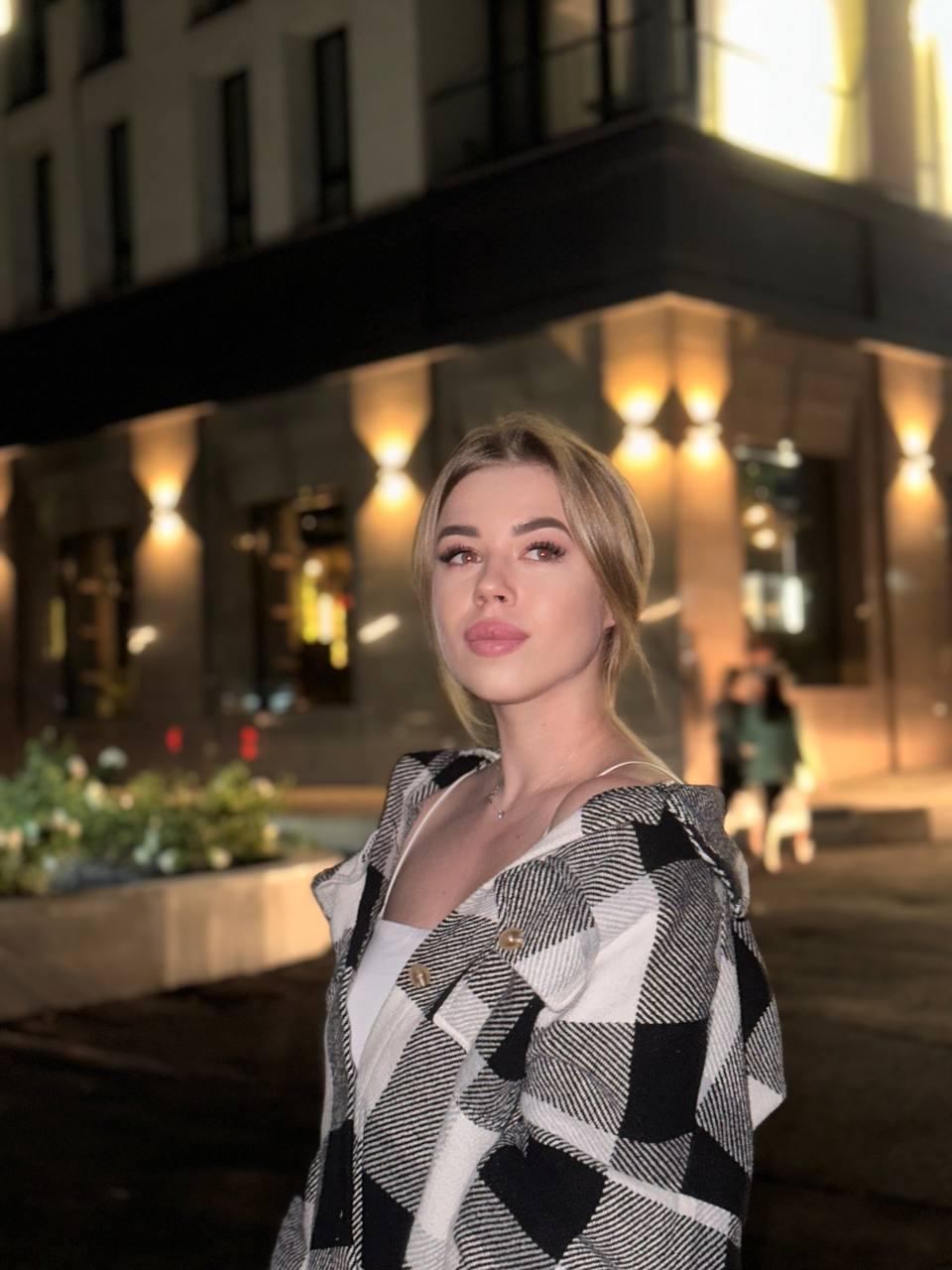 AnikaAline Profile Image