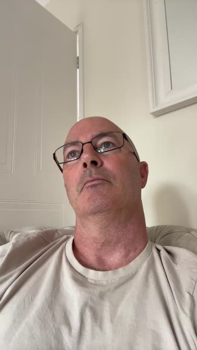 JKLulu7374 from United Kingdom