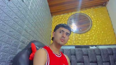 NathanMaxime from Colombia