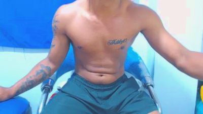 Theniga from Colombia