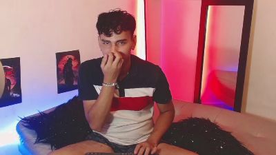 Valentin_peach from Colombia
