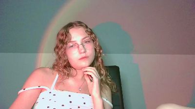 crazy_c_urly from United Kingdom
