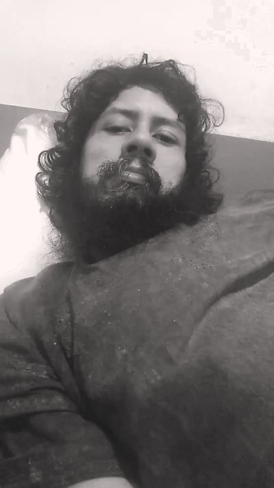 follo_adicto30 from United Kingdom