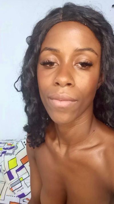 lesly_model from Colombia