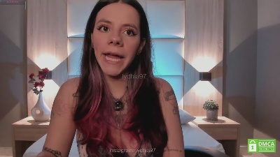 lydhia97 from Brazil