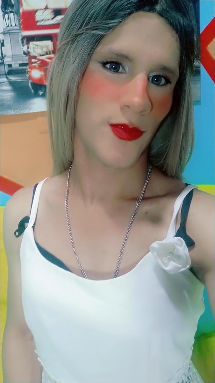 scarlett189 from Colombia